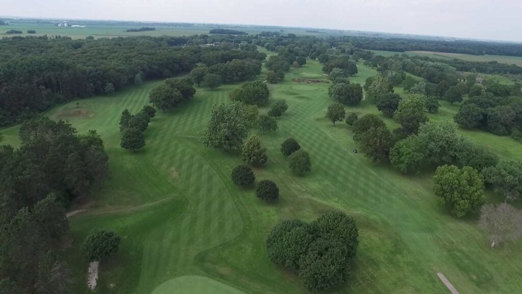 Kankakee Elks Country Club is just outside of Chicago, but worth the trip.