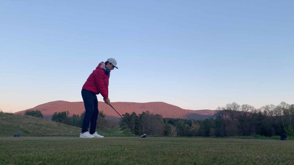 dylan dethier playing golf