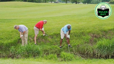 golfers looking for ball