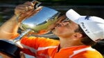 Greg Chalmers trophy kiss