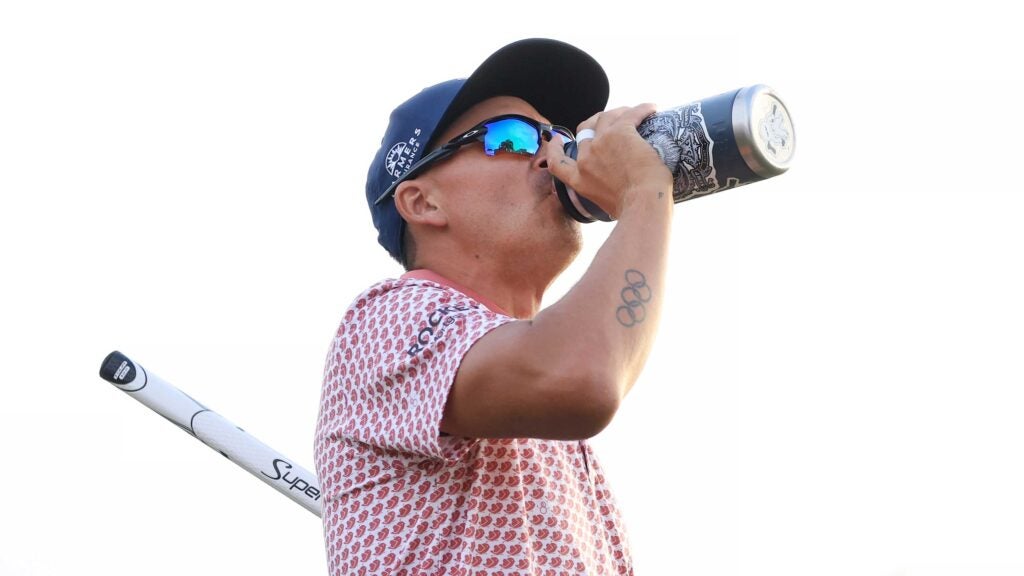 rickie fowler's water bottle