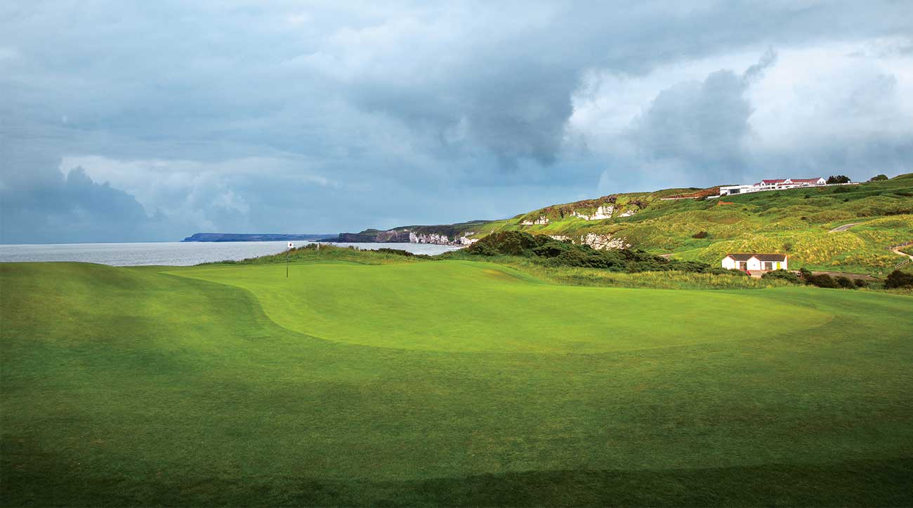 Dunluce’s fifth dishes out breathtaking views and a dastardly infinity green.