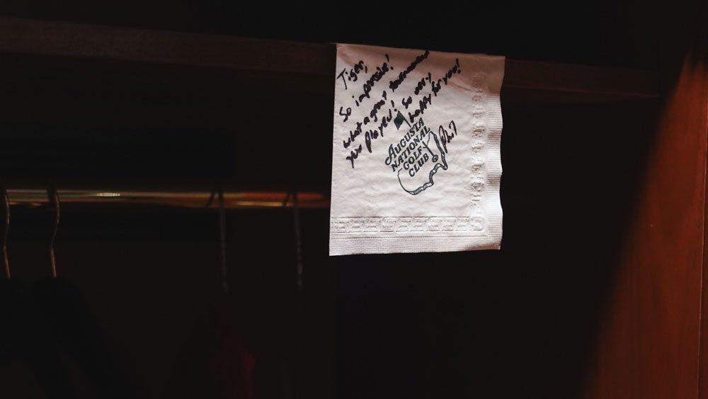A note Phil Mickelson left Tiger Woods in his locker at the 2019 Masters.